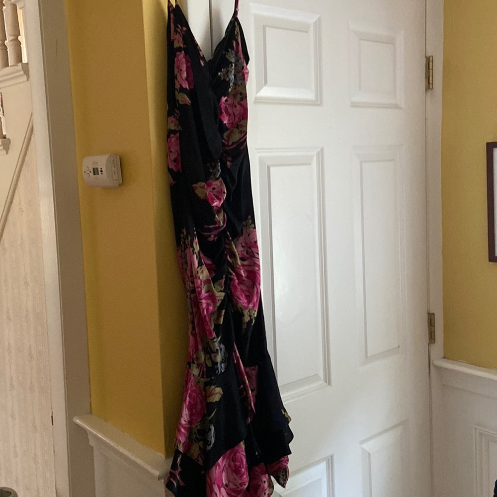 Spaghetti strap Betsey Johnson floral 100% silk dress with runched styling